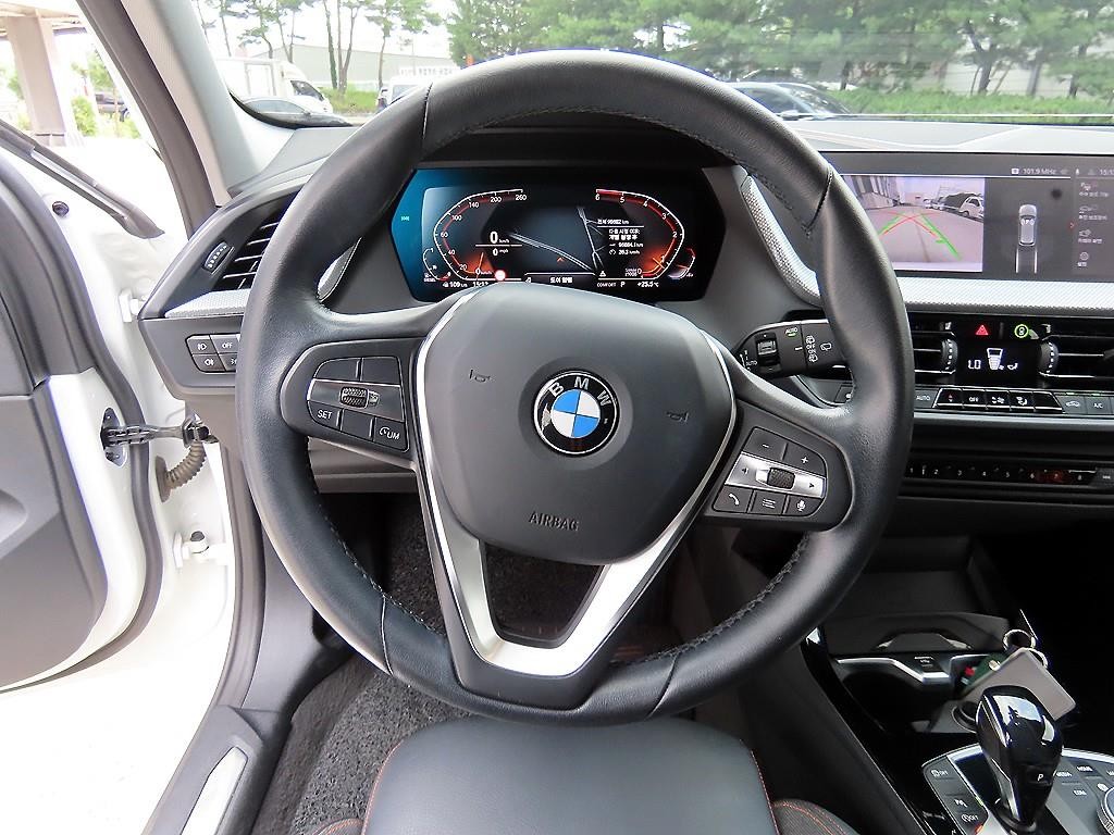 BMW 1시리즈 1시리즈 (F40) 118d M 스포츠 이미지 8