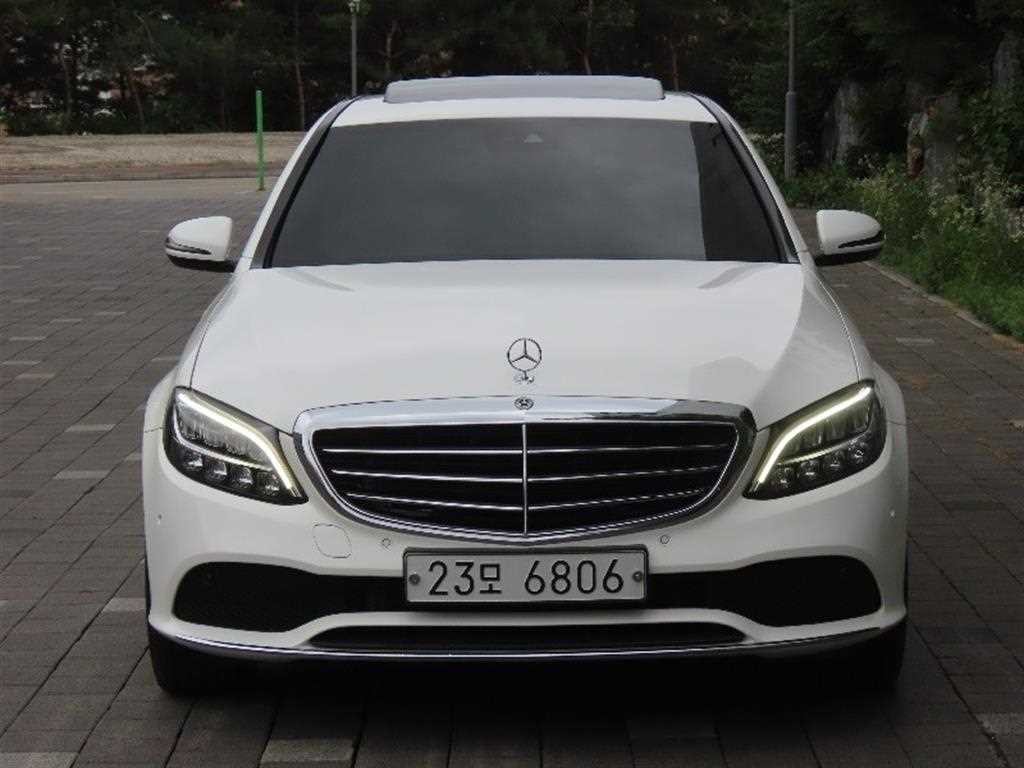 벤츠 C 클래스 C클래스 W205 C220 d 4MATIC 이미지 1