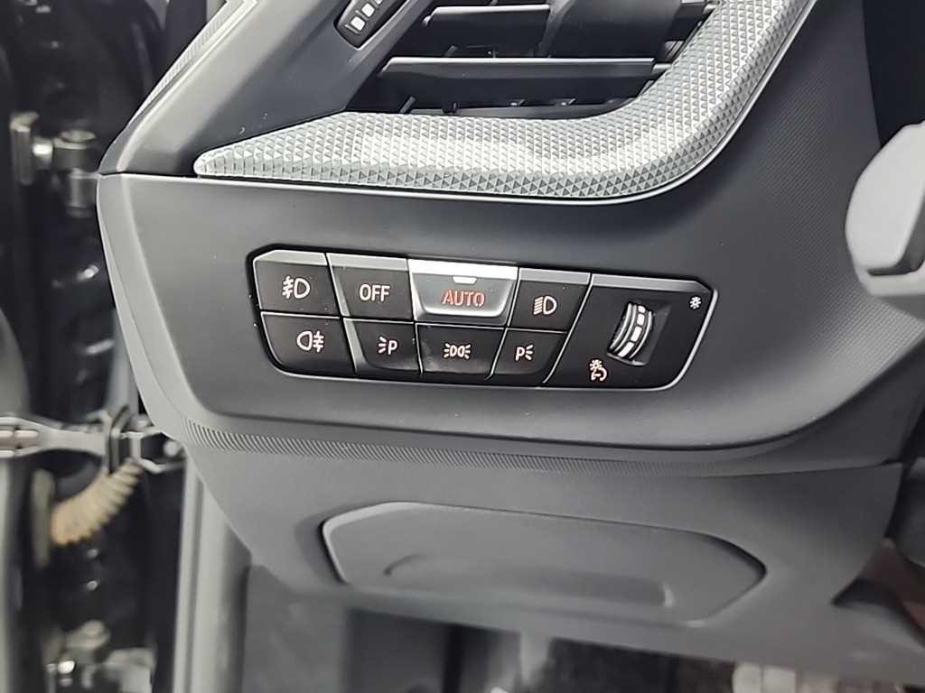 BMW 1시리즈 1시리즈 (F40) 120i 스포츠 이미지 18