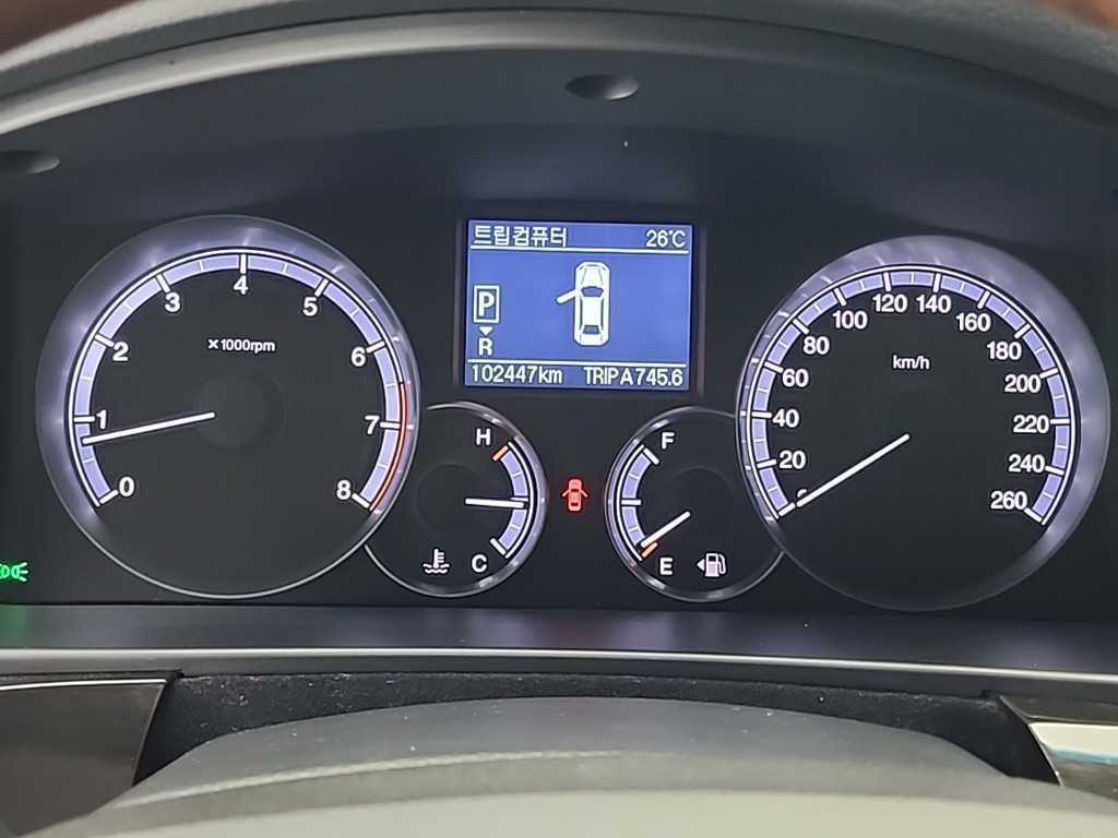 KG모빌리티(쌍용) 체어맨 뉴체어맨W 가솔린 4WD CW600 4TRONIC 럭셔리 이미지 6