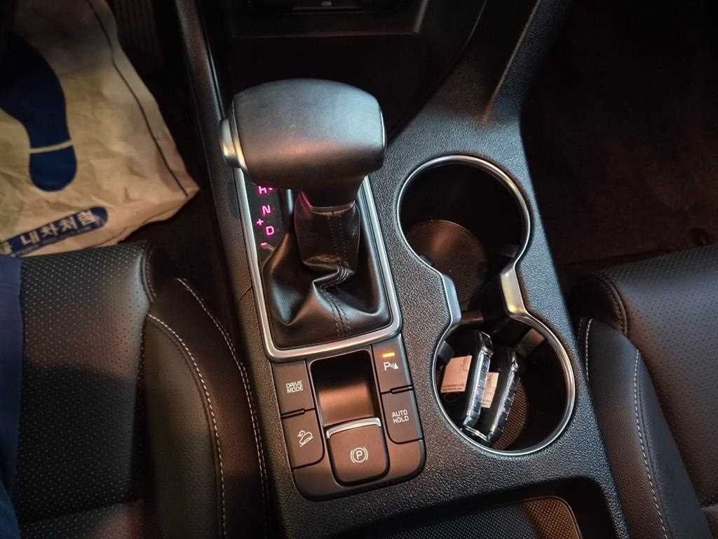 기아 스포티지 스포티지 더 볼드 2.0 가솔린 2WD 시그니처 이미지 19