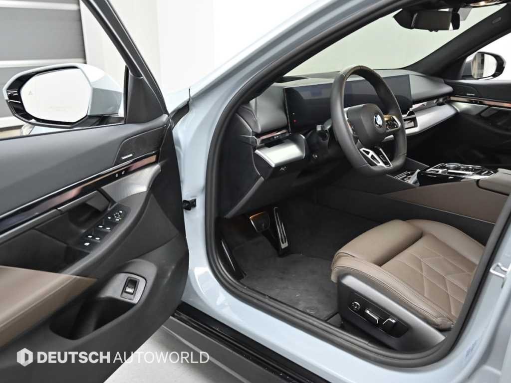 BMW 5시리즈 5시리즈 (G60) 523d xDrive M 스포츠 이미지 11