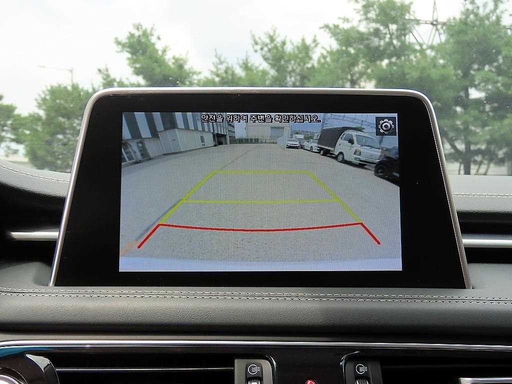 제네시스 G70 2.0T 엘리트 이미지 15