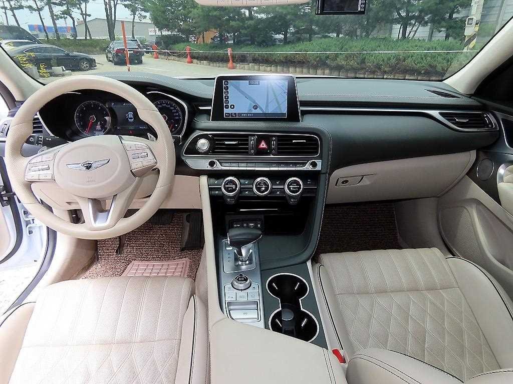 제네시스 G70 2.0T 엘리트 이미지 7