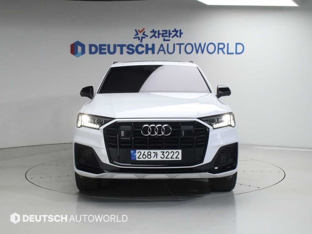 아우디 Q7 Q7 (4M) 55 TFSI 콰트로 프리미엄 이미지 3