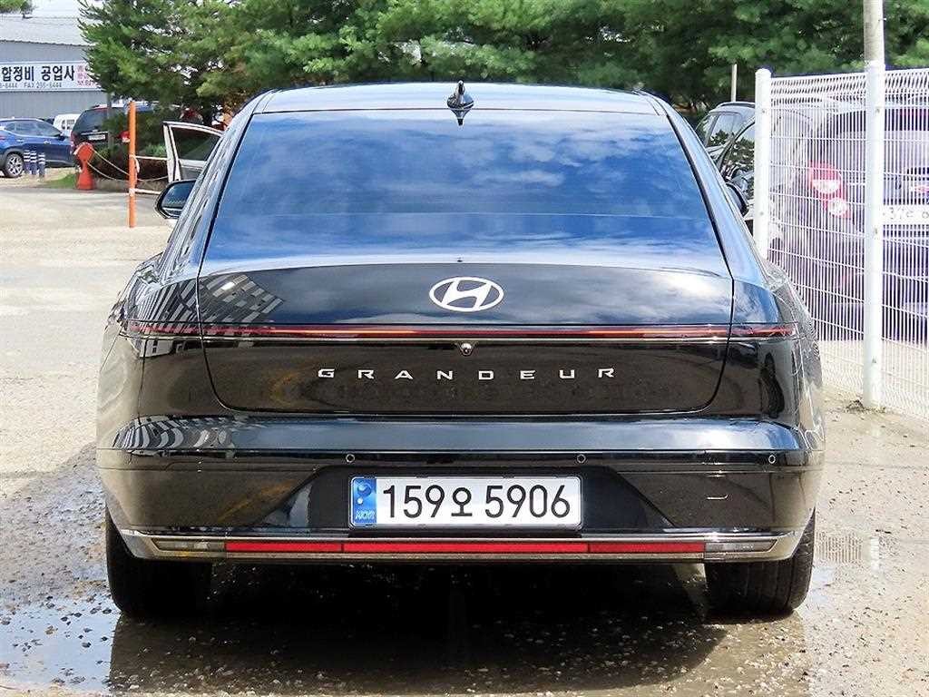 현대 그랜저 그랜저 (GN7) 가솔린 3.5 2WD 캘리그래피 이미지 4