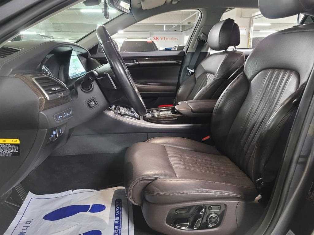 제네시스 EQ900 3.8 GDI AWD 프리미엄 럭셔리 이미지 6