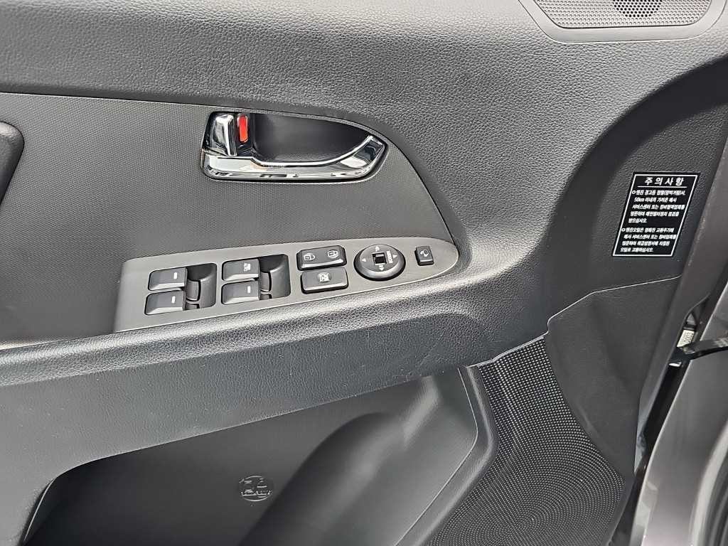 기아 스포티지 스포티지 R 2WD TLX 최고급형 이미지 16