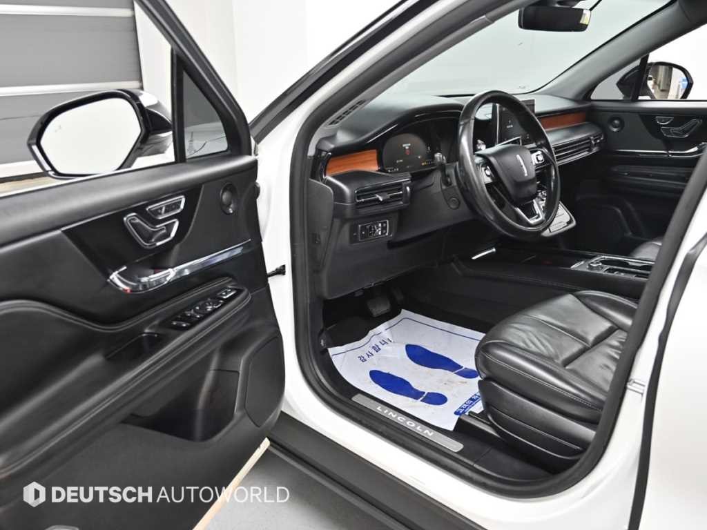 링컨 코세어 2.0 리저브 AWD 이미지 11