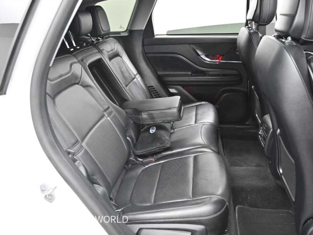 링컨 코세어 2.0 리저브 AWD 이미지 12