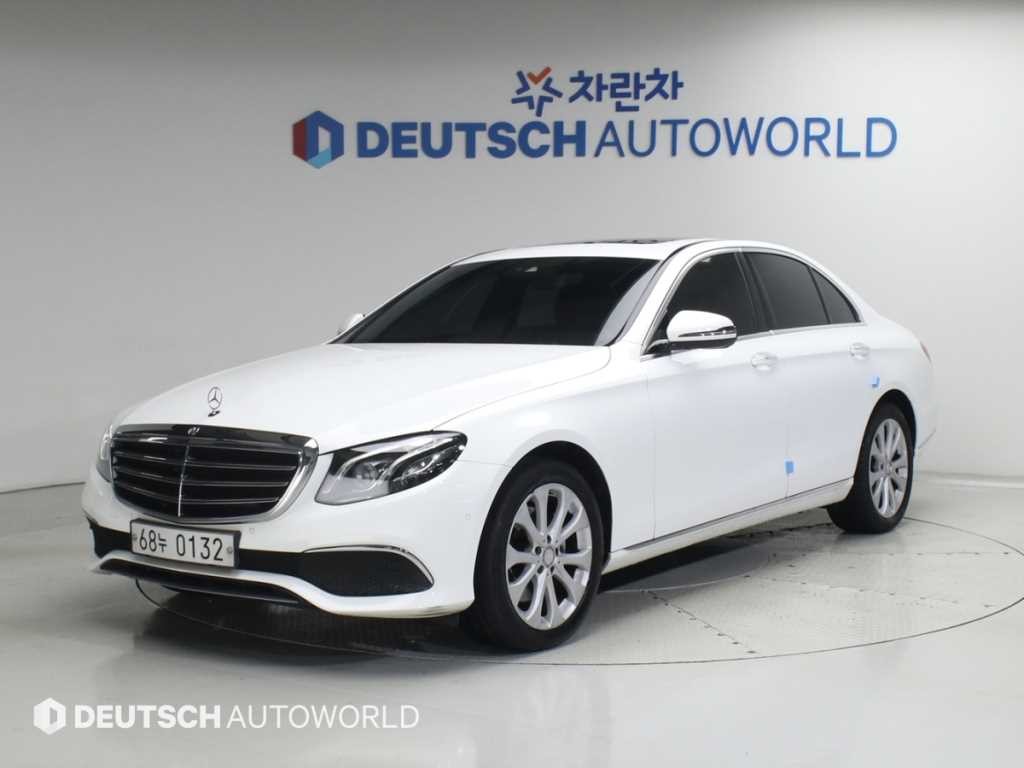벤츠 E 클래스 E-클래스 W213 E220d 익스클루시브 이미지 1