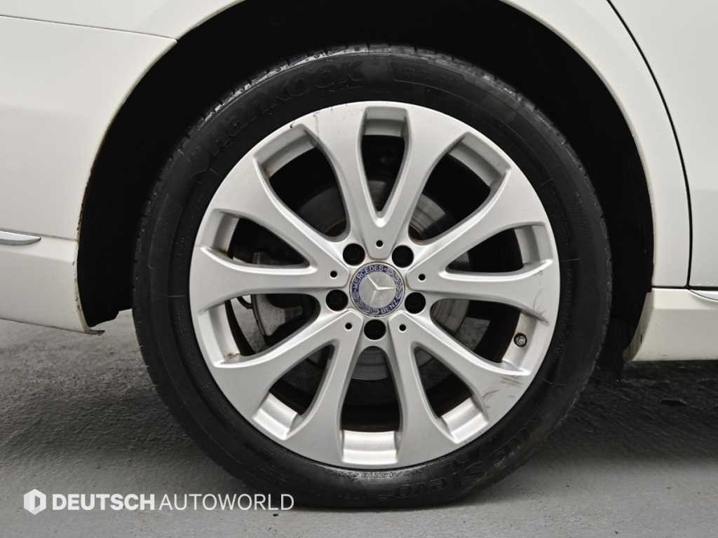 벤츠 E 클래스 E-클래스 W213 E220d 익스클루시브 이미지 5