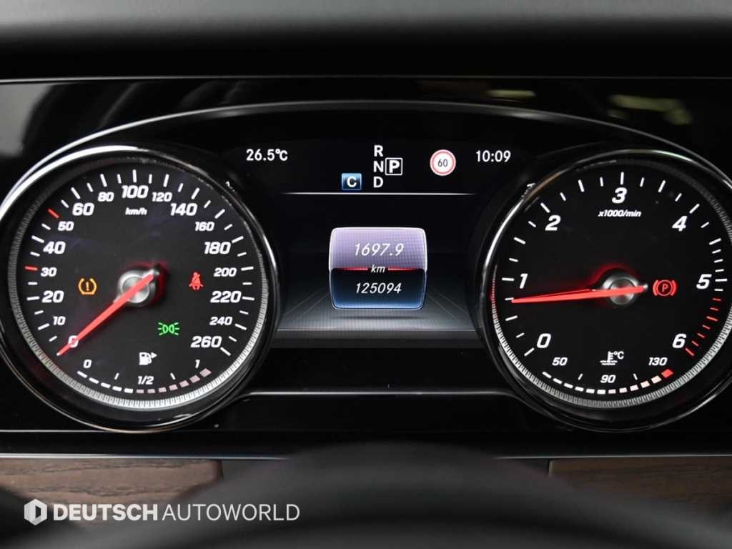 벤츠 E 클래스 E-클래스 W213 E220d 익스클루시브 이미지 8
