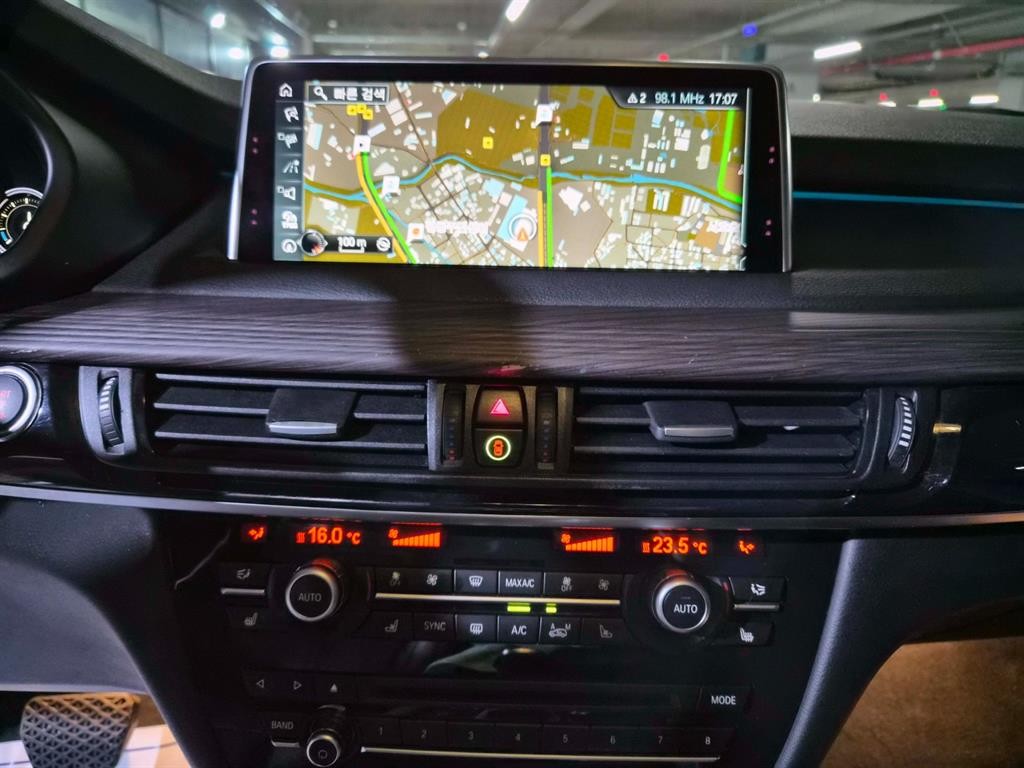 BMW X5 X5 (F15) xDrive 40d 이미지 14
