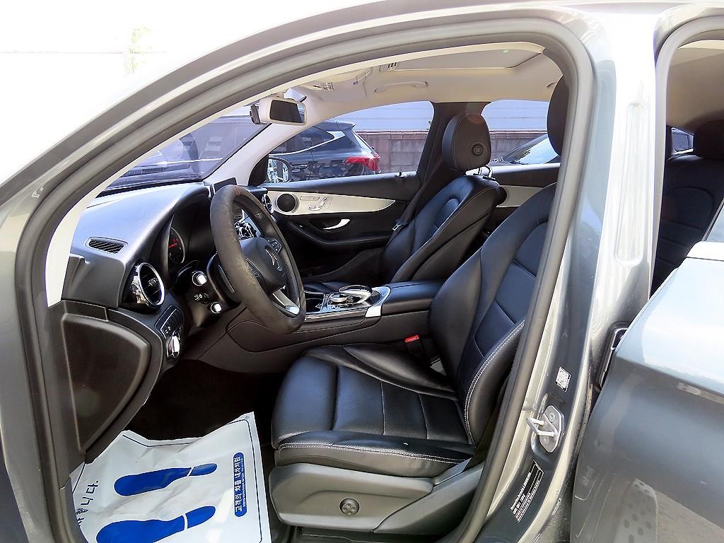 벤츠 GLC 클래스 GLC클래스 X253 GLC 220 d 4MATIC 프리미엄 쿠페 이미지 5