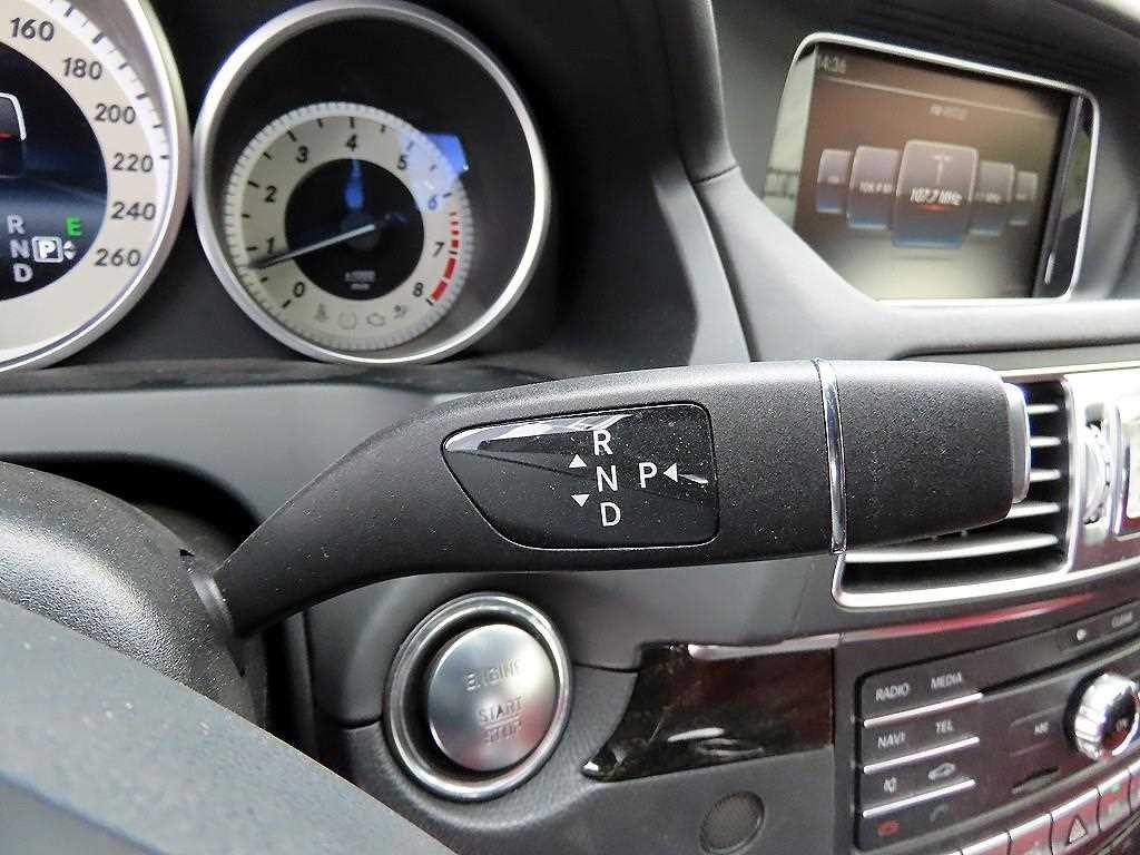 벤츠 E 클래스 E-클래스 W212 E400 쿠페 이미지 10