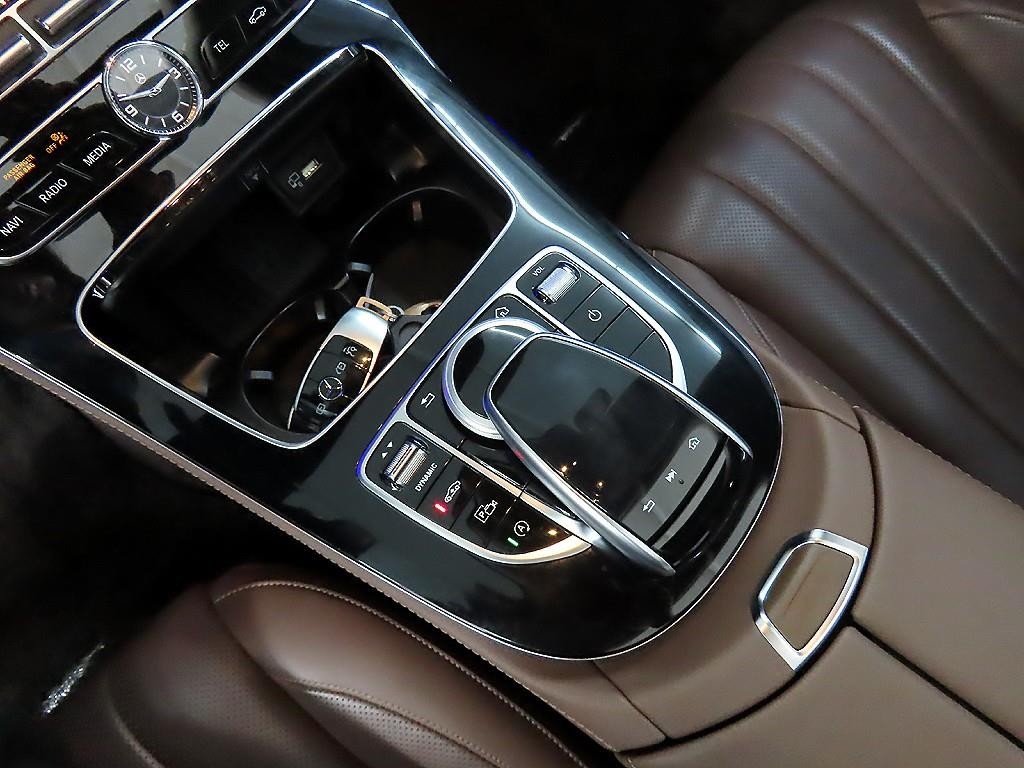 벤츠 E 클래스 E-클래스 W213 E450 4MATIC 익스클루시브 이미지 12