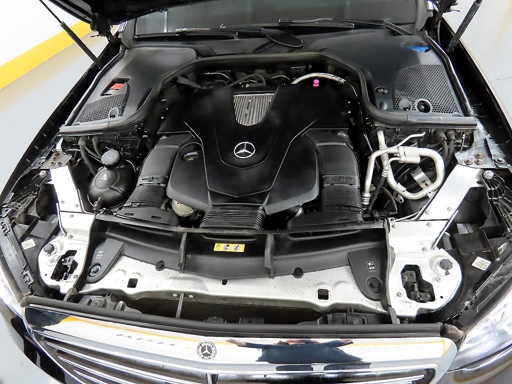 벤츠 E 클래스 E-클래스 W213 E450 4MATIC 익스클루시브 이미지 19