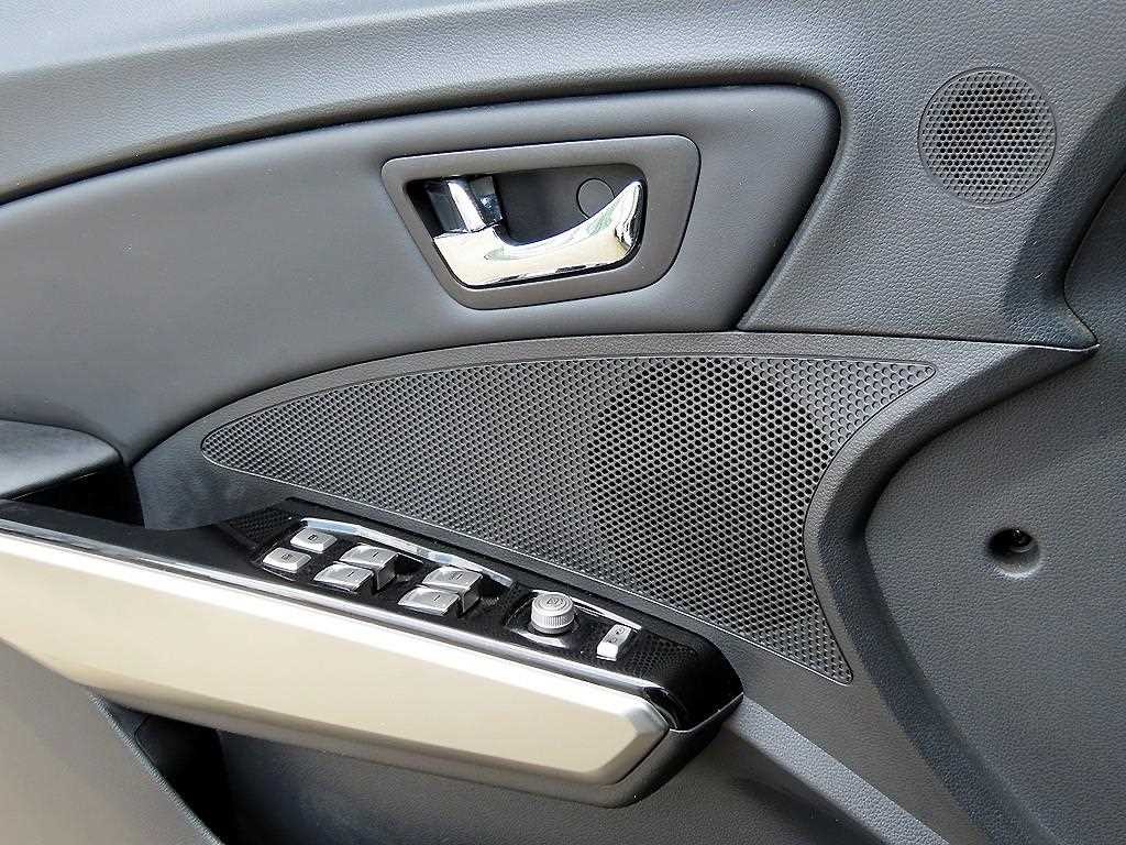 KG모빌리티(쌍용) 티볼리 디젤 4WD 1.6 LX 이미지 11
