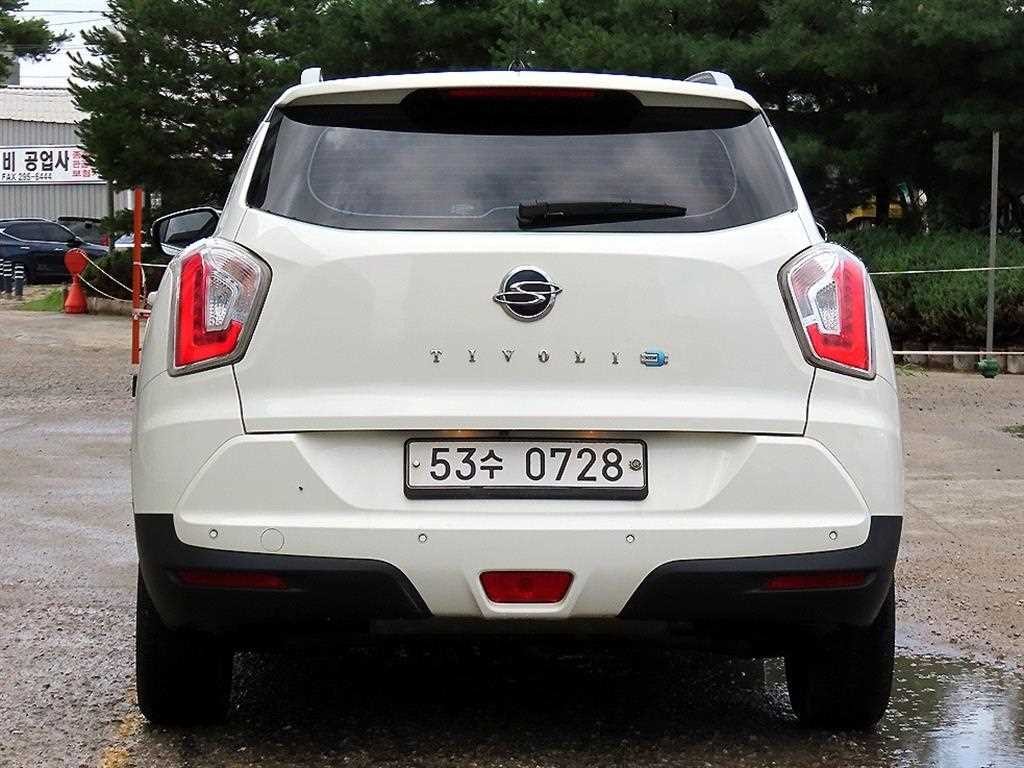 KG모빌리티(쌍용) 티볼리 디젤 4WD 1.6 LX 이미지 4