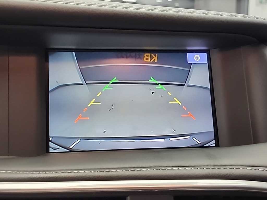인피니티 Q Q30 2.0 프리미엄 이미지 16