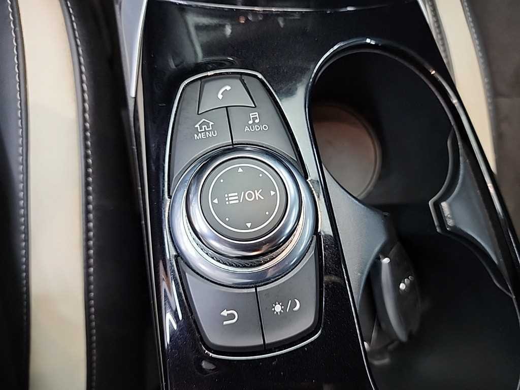 인피니티 Q Q30 2.0 프리미엄 이미지 17