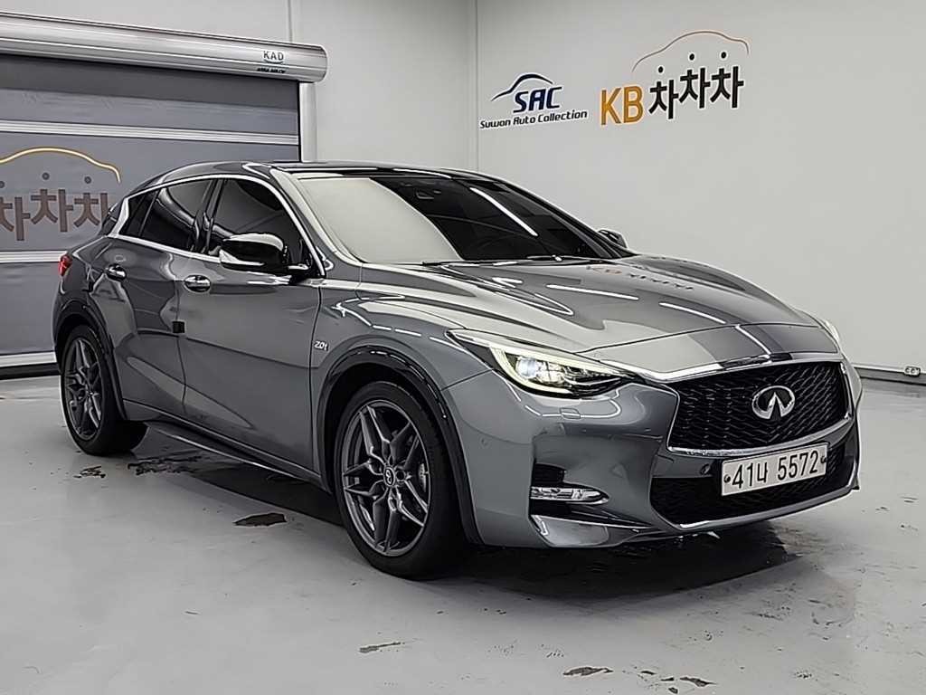 인피니티 Q Q30 2.0 프리미엄 이미지 4
