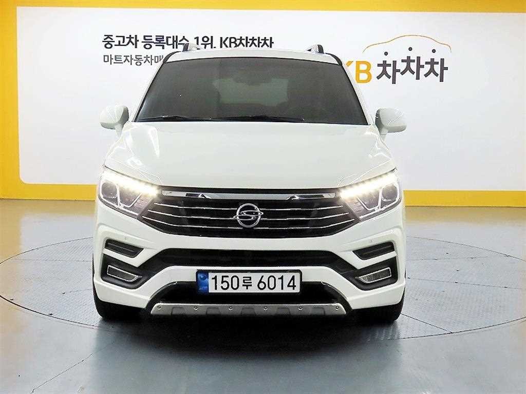KG모빌리티(쌍용) 코란도 코란도투리스모 4WD 익스트림 9인승 이미지 1