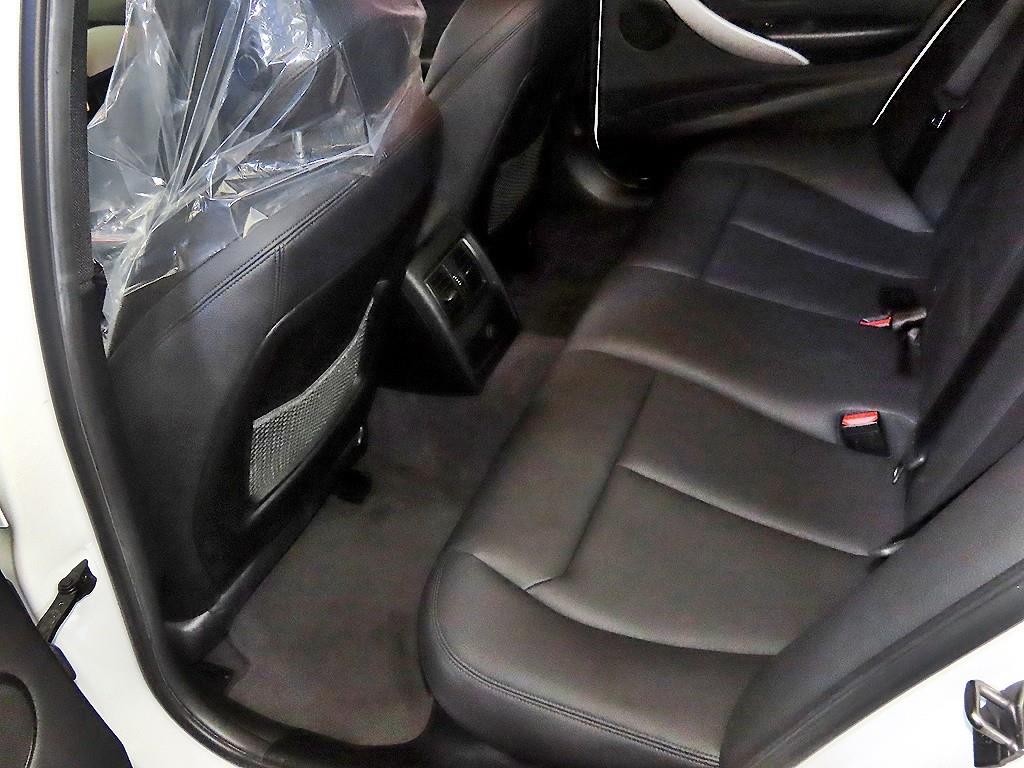 BMW 3시리즈 3시리즈 (F30) 320i M 스포츠 이미지 7