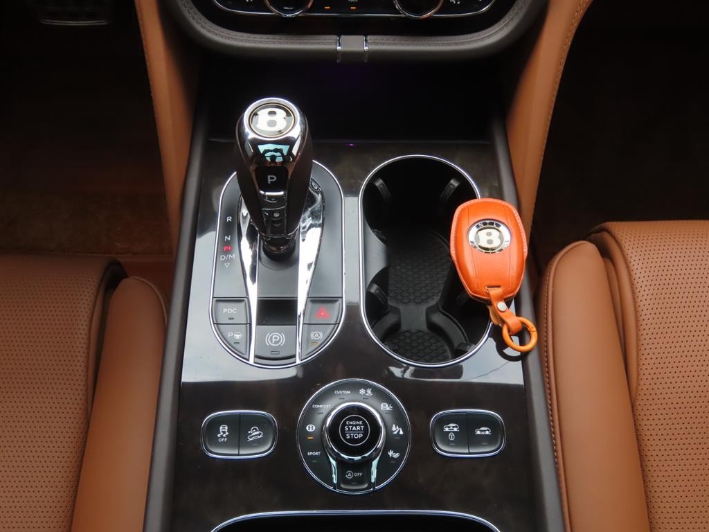 벤틀리 벤테이가 4.0 V8 이미지 13
