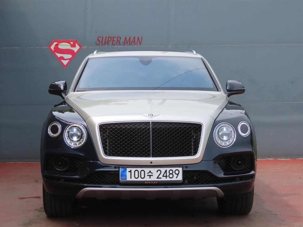 벤틀리 벤테이가 4.0 V8 이미지 2