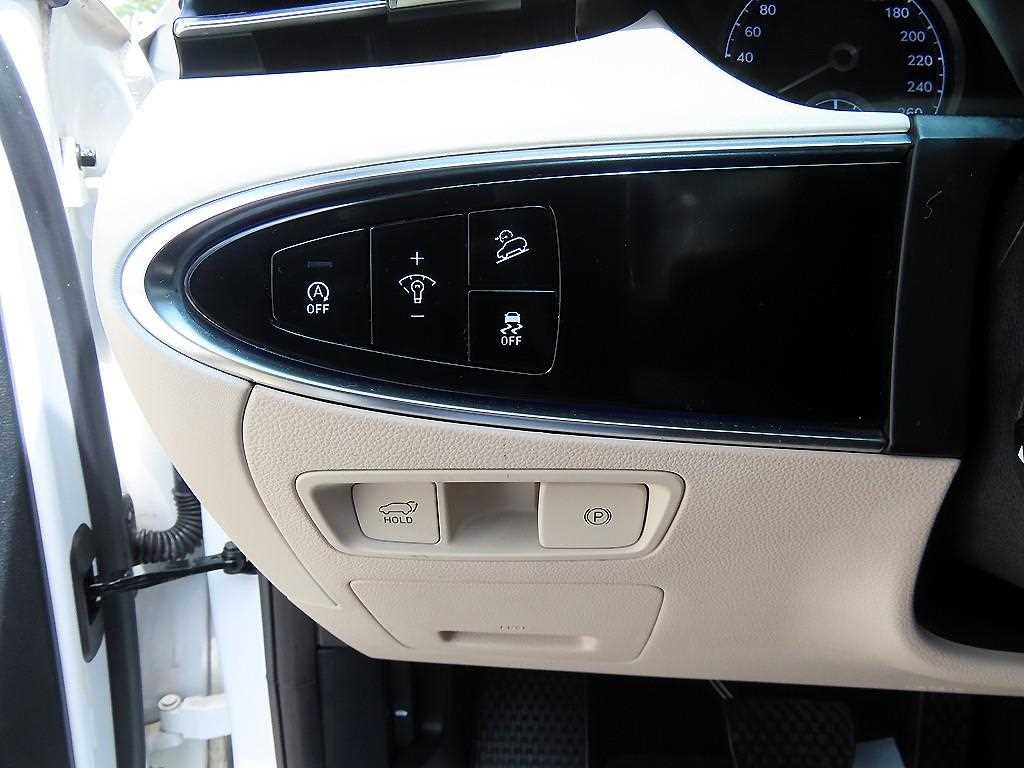 제네시스 GV70 2.5T 가솔린 AWD 기본형 이미지 12