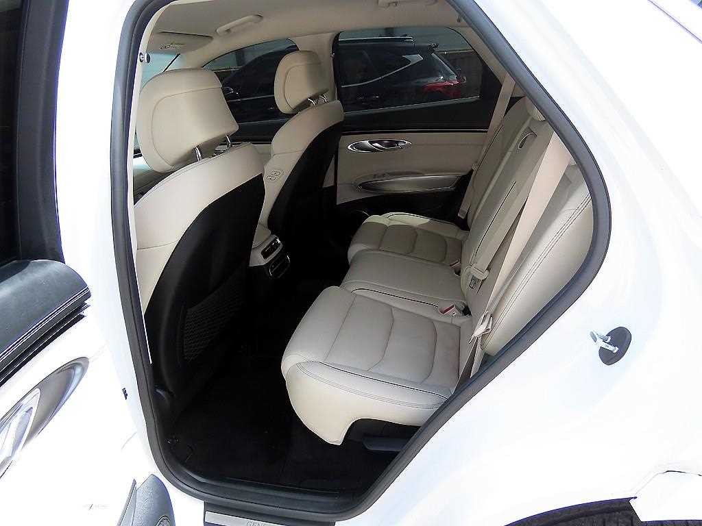 제네시스 GV70 2.5T 가솔린 AWD 기본형 이미지 6
