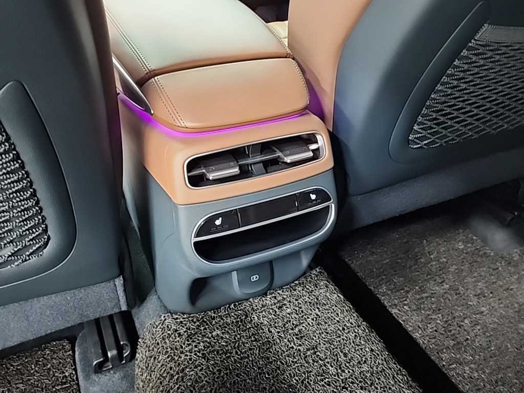 제네시스 GV70 2.5T 가솔린 2WD 이미지 13