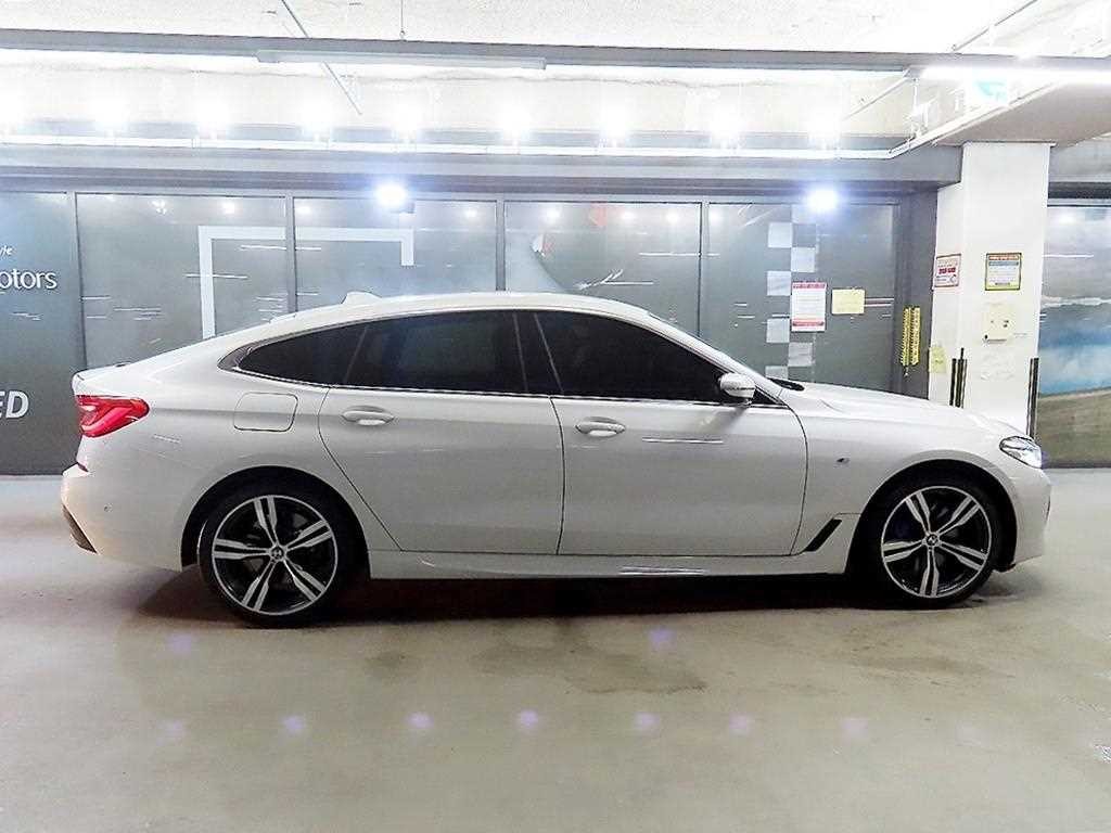 BMW 그란투리스모 6시리즈 GT (G32) 630i xDrive M 스포츠 이미지 3