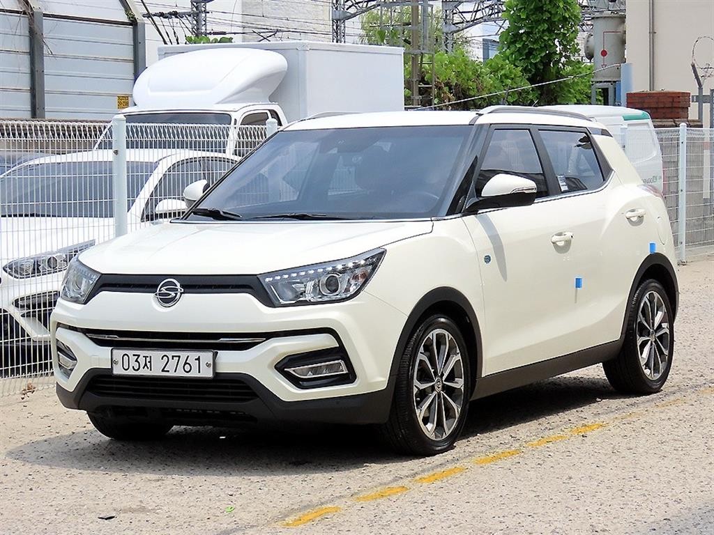 KG모빌리티(쌍용) 티볼리 티볼리 아머 4WD 디젤 LX 이미지 2