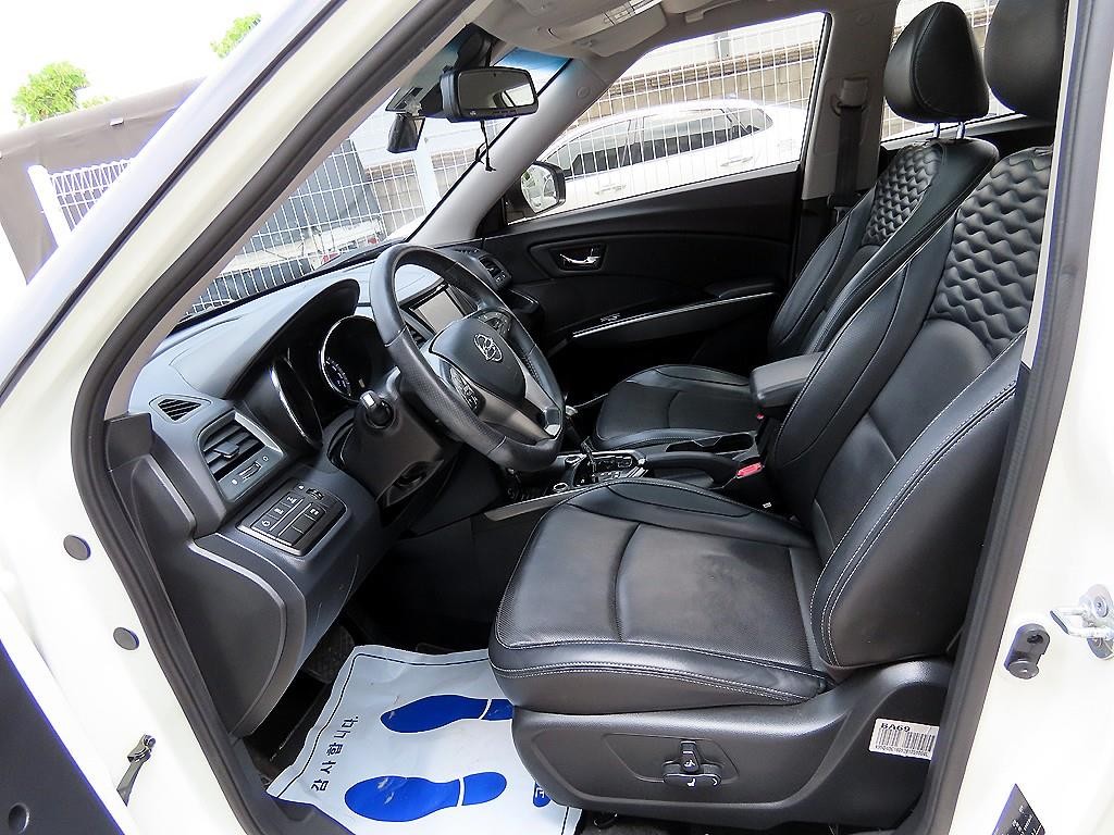 KG모빌리티(쌍용) 티볼리 티볼리 아머 4WD 디젤 LX 이미지 5
