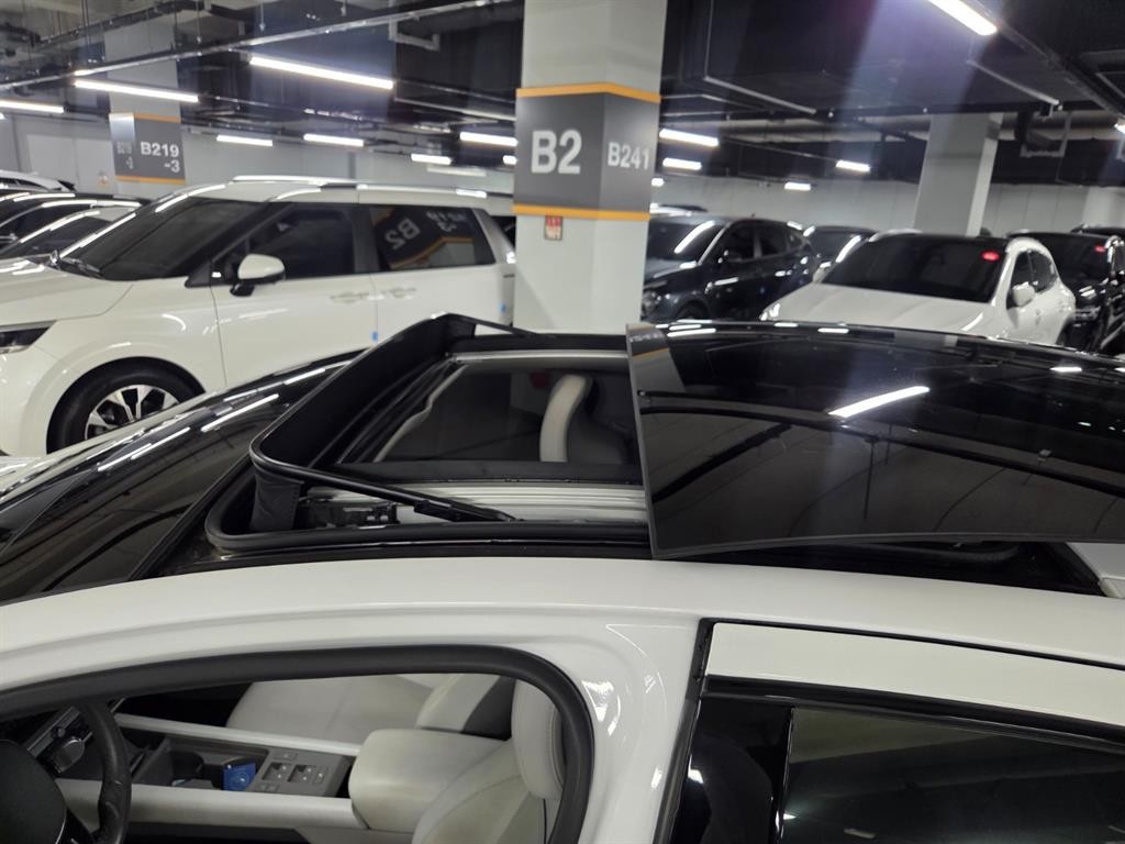 현대 아이오닉 6 롱레인지 4WD 프레스티지 이미지 15