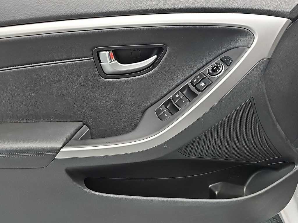 현대 i30 뉴 i30 1.6 VGT PYL 이미지 16