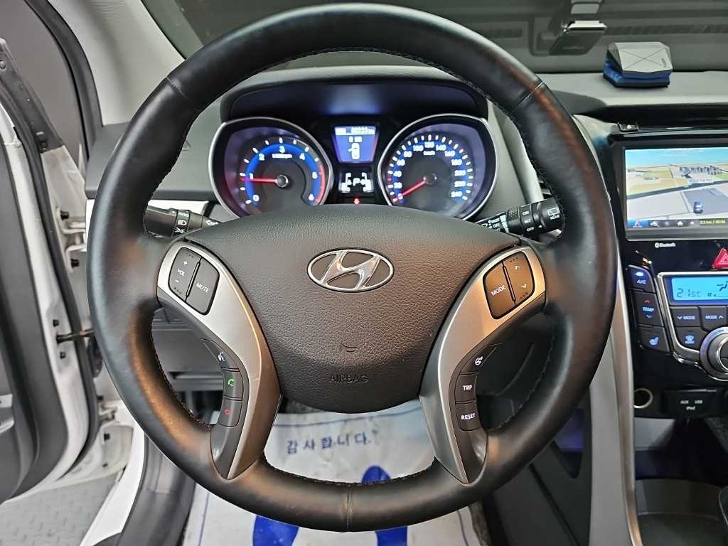 현대 i30 뉴 i30 1.6 VGT PYL 이미지 9