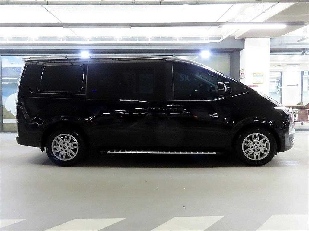 현대 스타리아 2WD 디젤 카고 모던 5인승 이미지 3