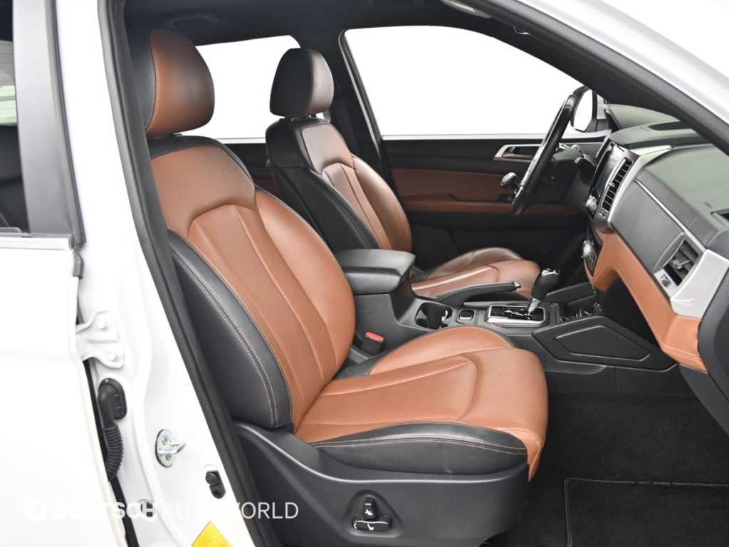 KG모빌리티(쌍용) 렉스턴 렉스턴 스포츠 2WD 디젤 2.2 노블레스 이미지 10