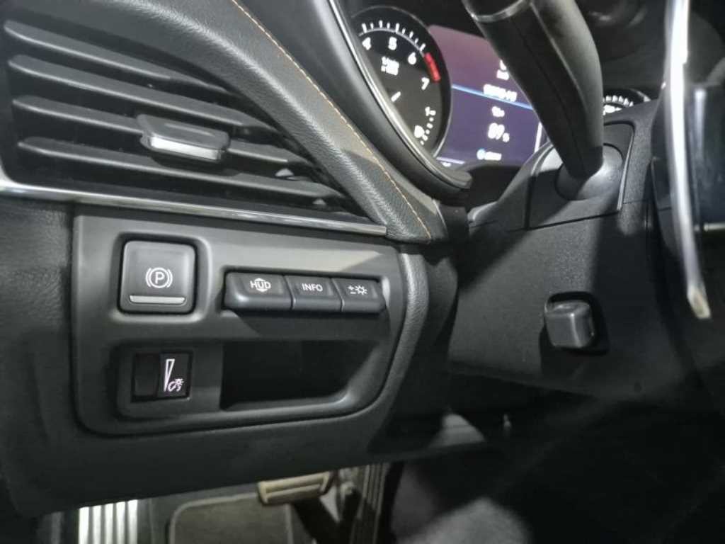 캐딜락 CT5 2.0 스포츠 이미지 14
