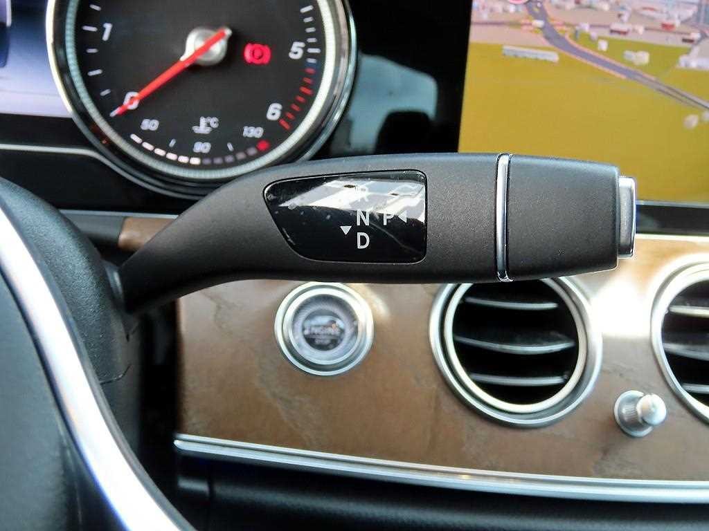벤츠 E 클래스 E-클래스 W213 E220d 익스클루시브 이미지 10