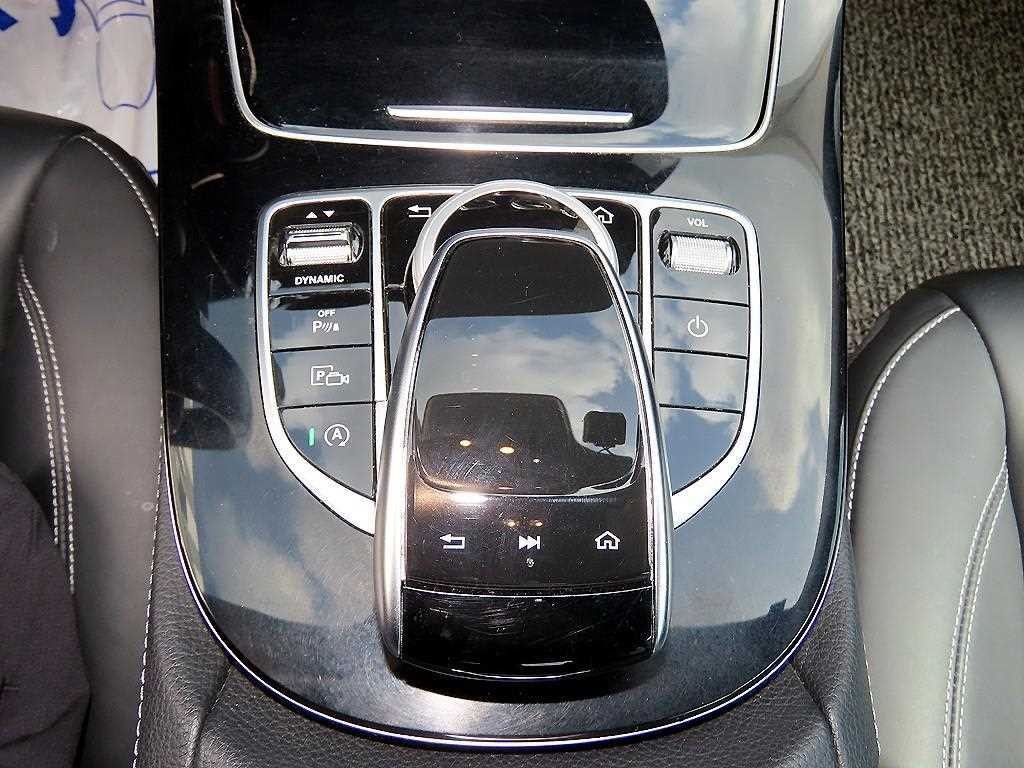 벤츠 E 클래스 E-클래스 W213 E220d 익스클루시브 이미지 13