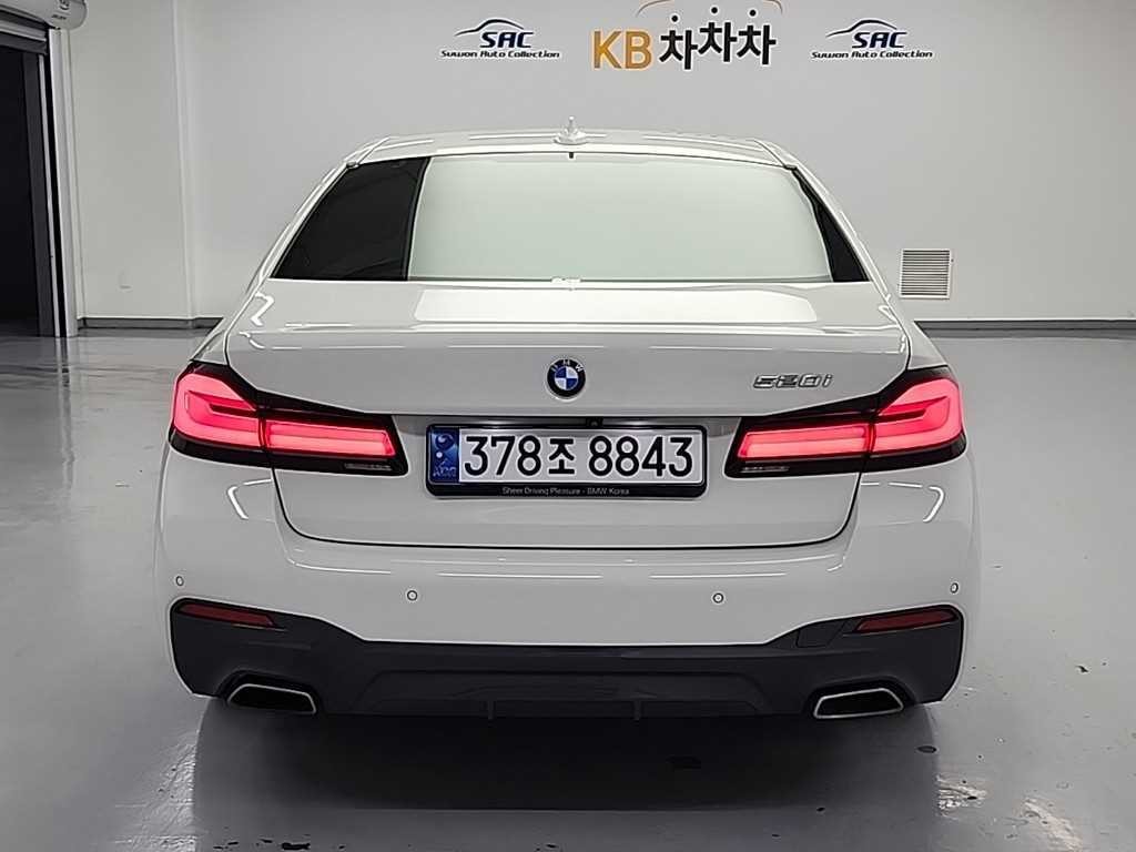 BMW 5시리즈 5시리즈 (G30) 520i M 스포츠 이미지 3