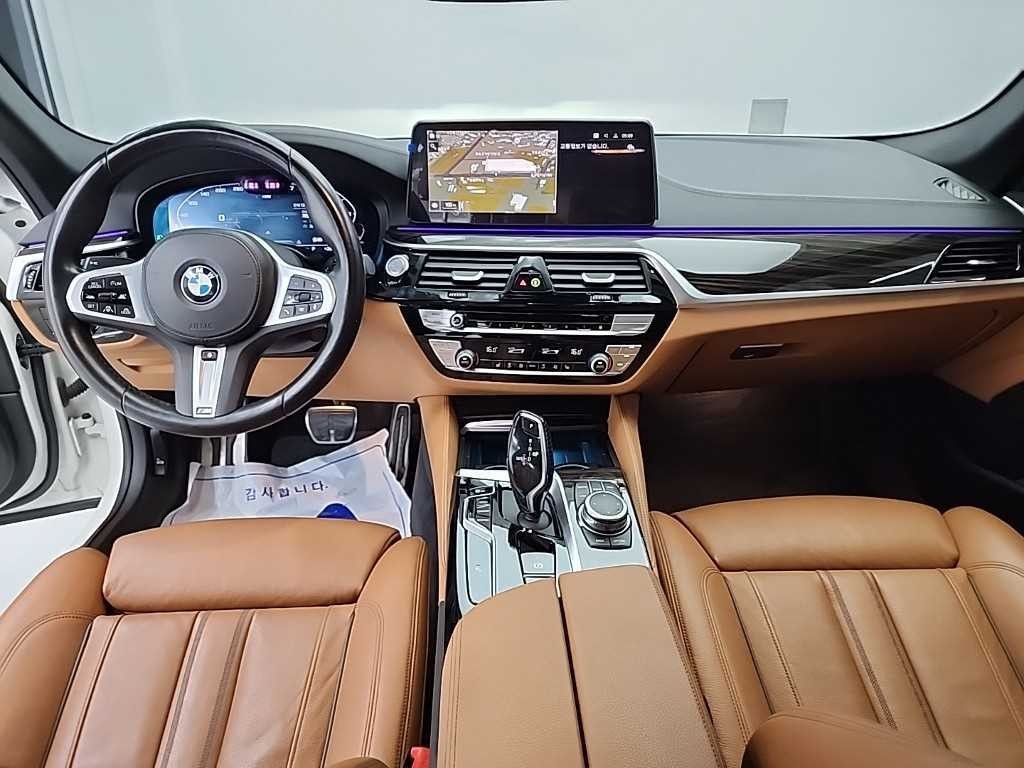 BMW 5시리즈 5시리즈 (G30) 520i M 스포츠 이미지 7
