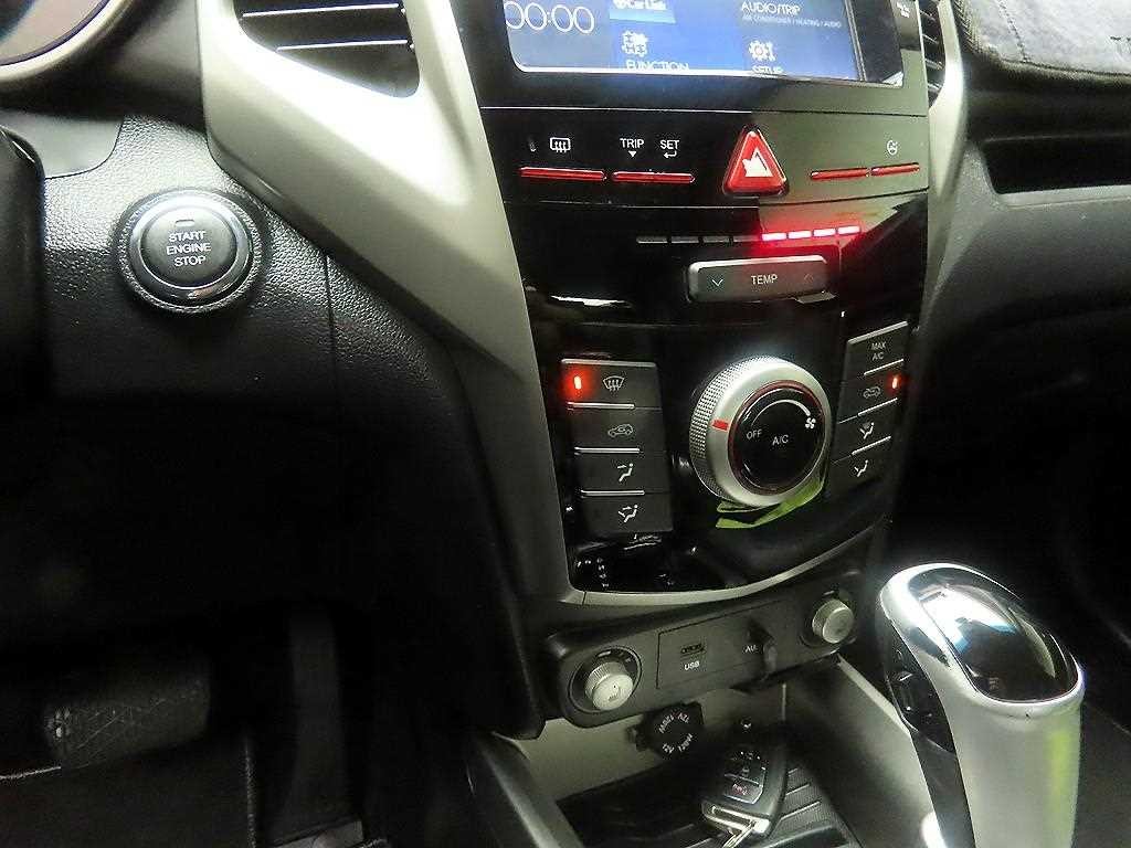 KG모빌리티(쌍용) 티볼리 가솔린 2WD 1.6 VX 이미지 15
