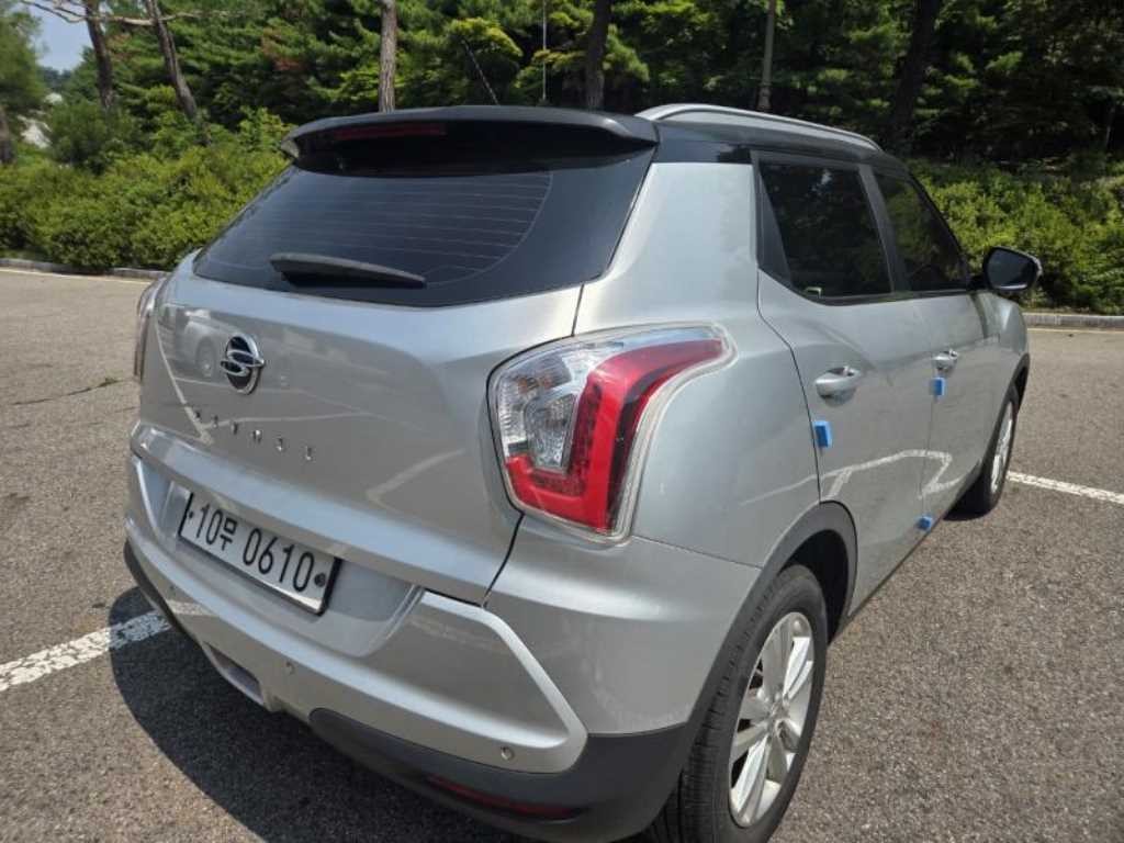 KG모빌리티(쌍용) 티볼리 가솔린 2WD 1.6 VX 이미지 3