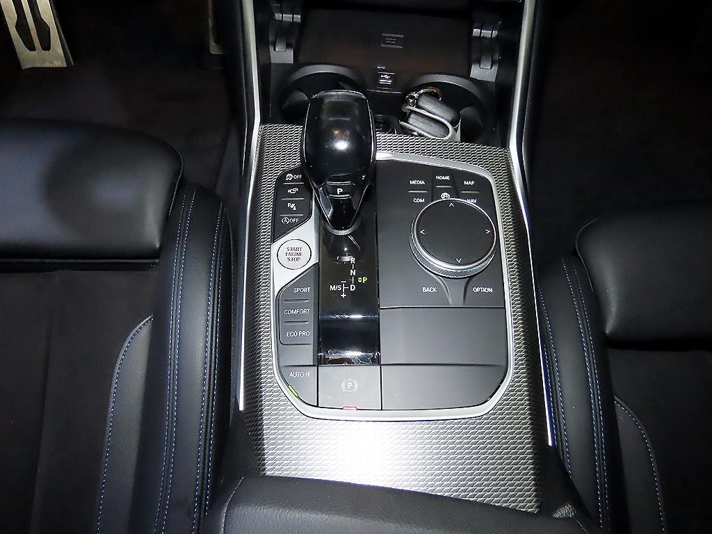 BMW 3시리즈 3시리즈 (G20) 320i M 스포츠 이미지 12